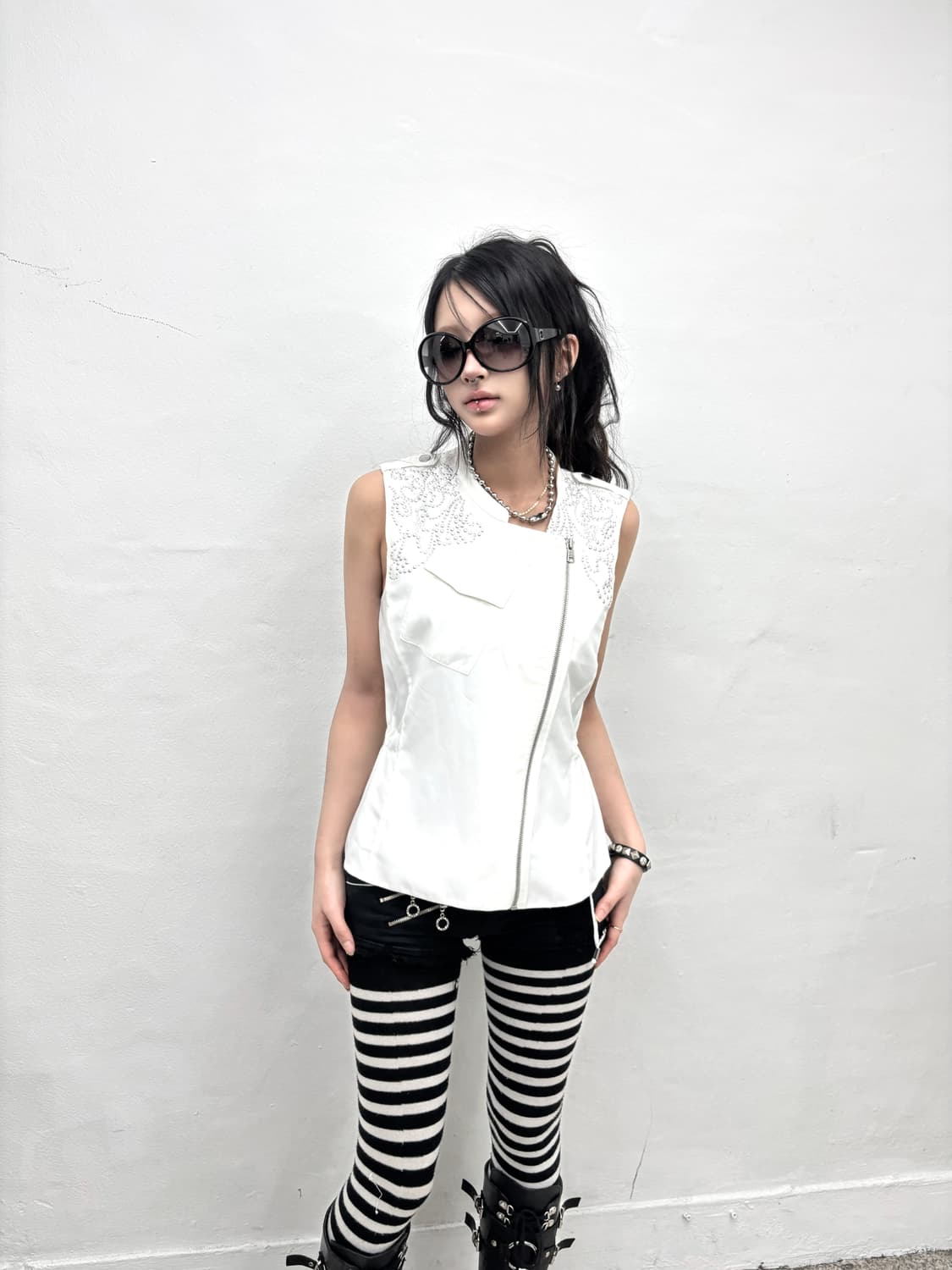 Armani exchange asymmetrical stud vest   상품이미지2