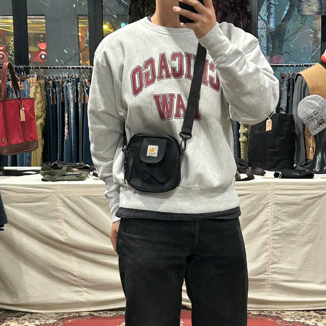 칼하트 WIP 미니 크로스백 가방 블랙 상품이미지7