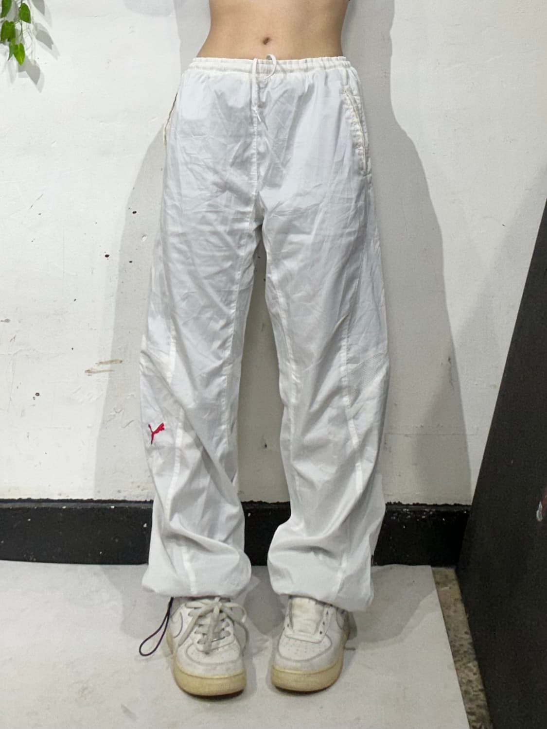 푸마 화이트 와이드 레드 로고 트랙 팬츠 댄스 추리닝 바지 상품이미지2