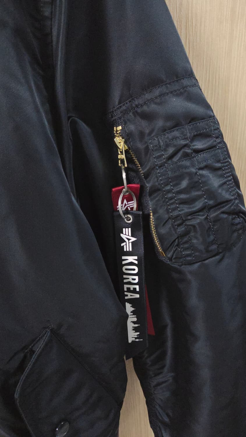 (착샷) 알파인더스트리 ma-1 블랙  상품이미지3