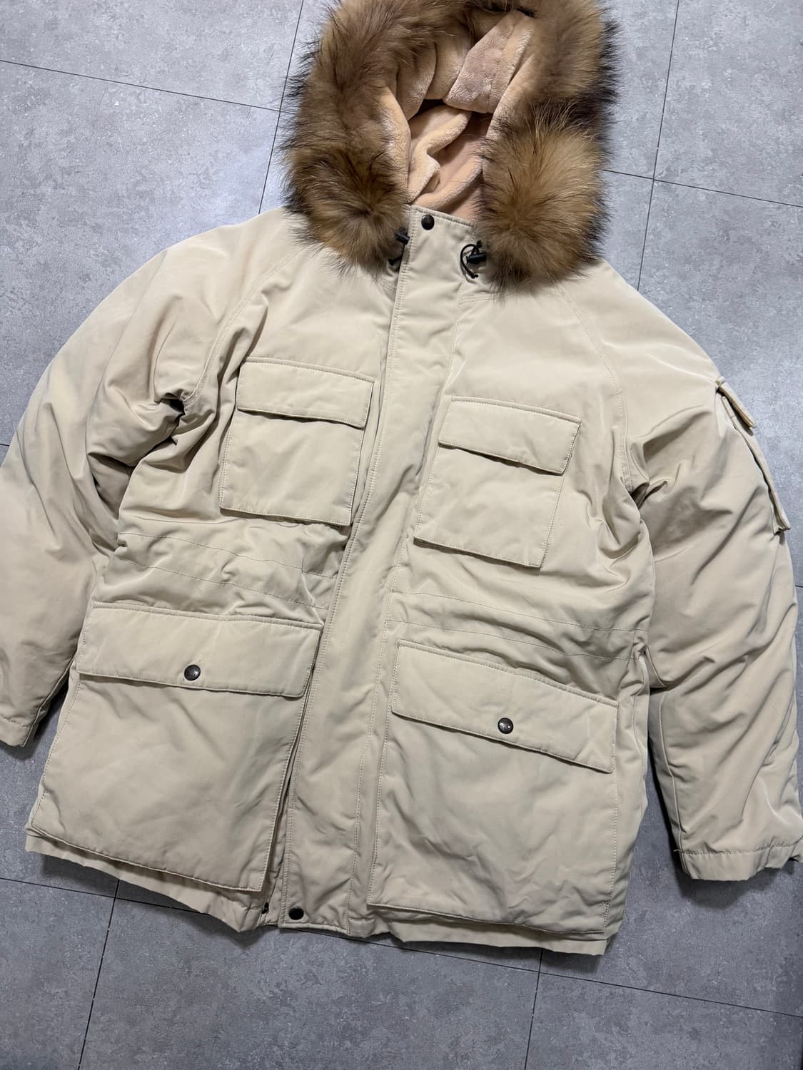 유니폼브릿지 베이지컬러 빈티지 아크틱 다운패딩파카 105size   상품이미지2