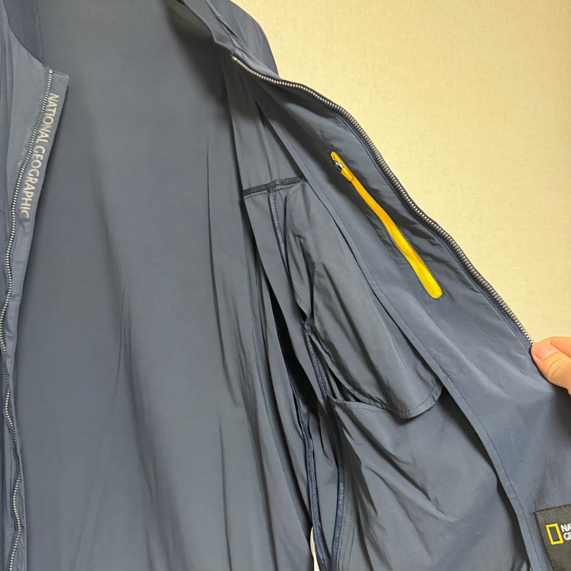 내셔널 지오그래픽 바람막이 XXXL 팝니당 상품이미지6