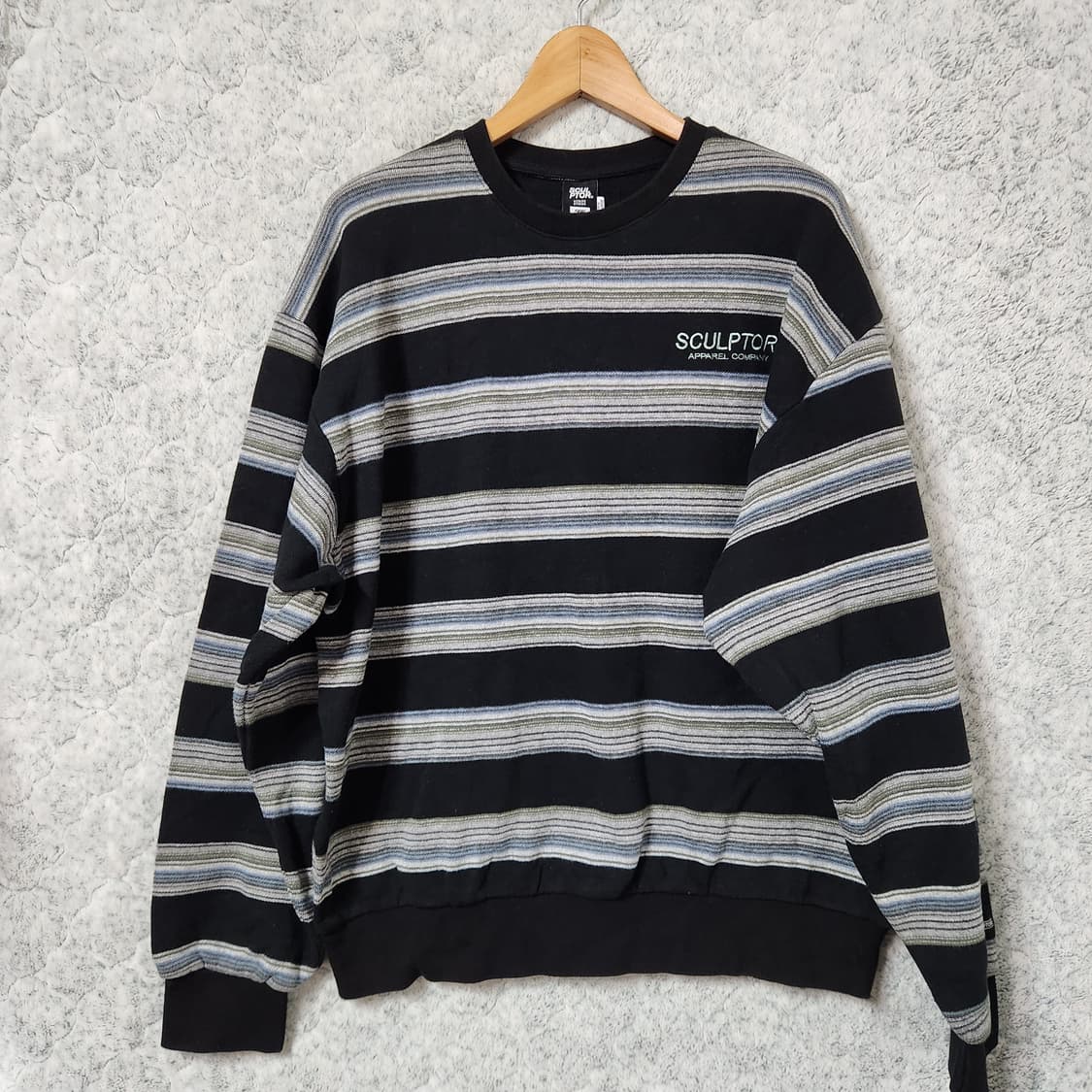 J184 [XL] 스컬프터 Sculptor 스트라이프 맨투맨
 상품이미지1