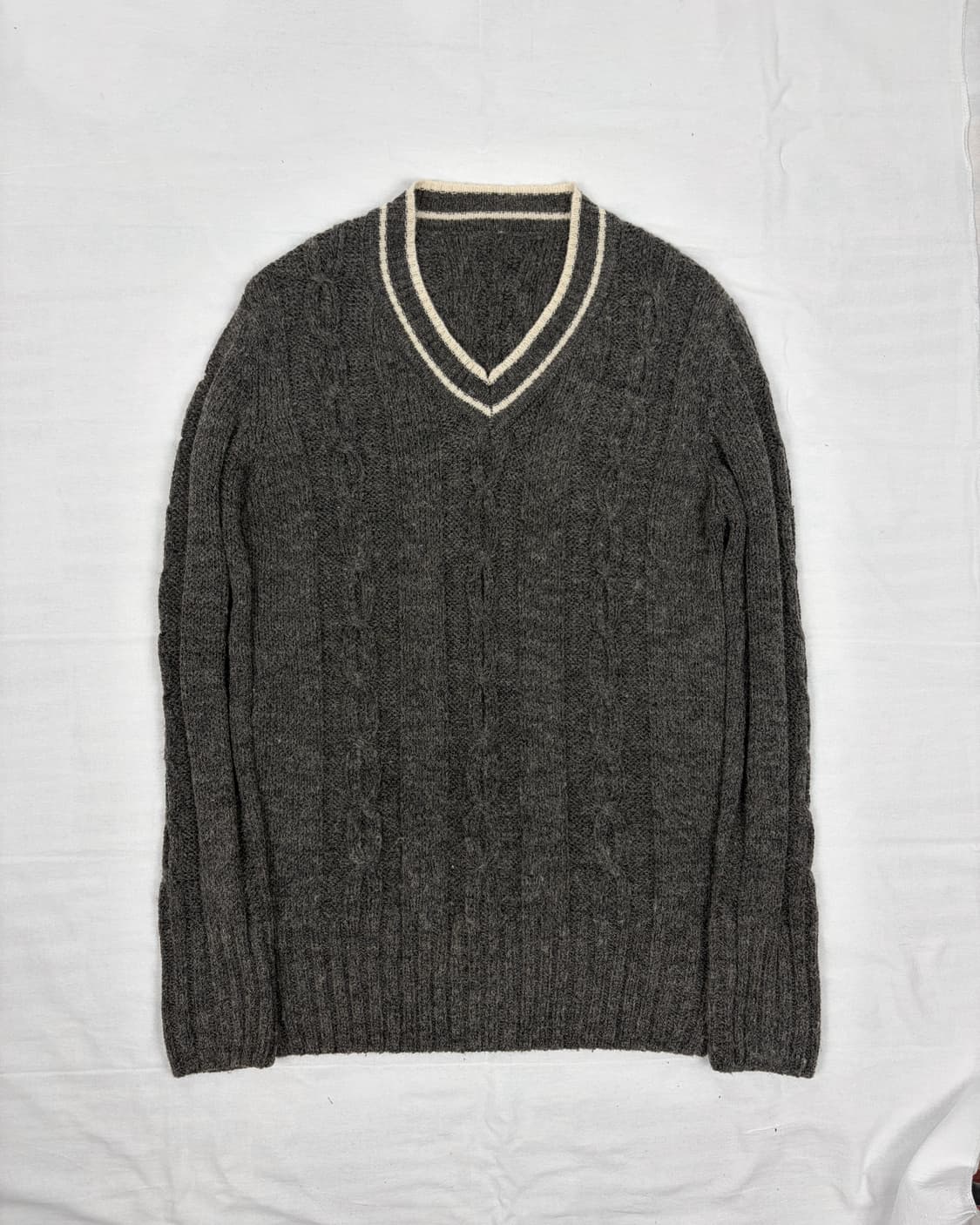 Soft Cable V-Neck Knit Top 상품이미지2