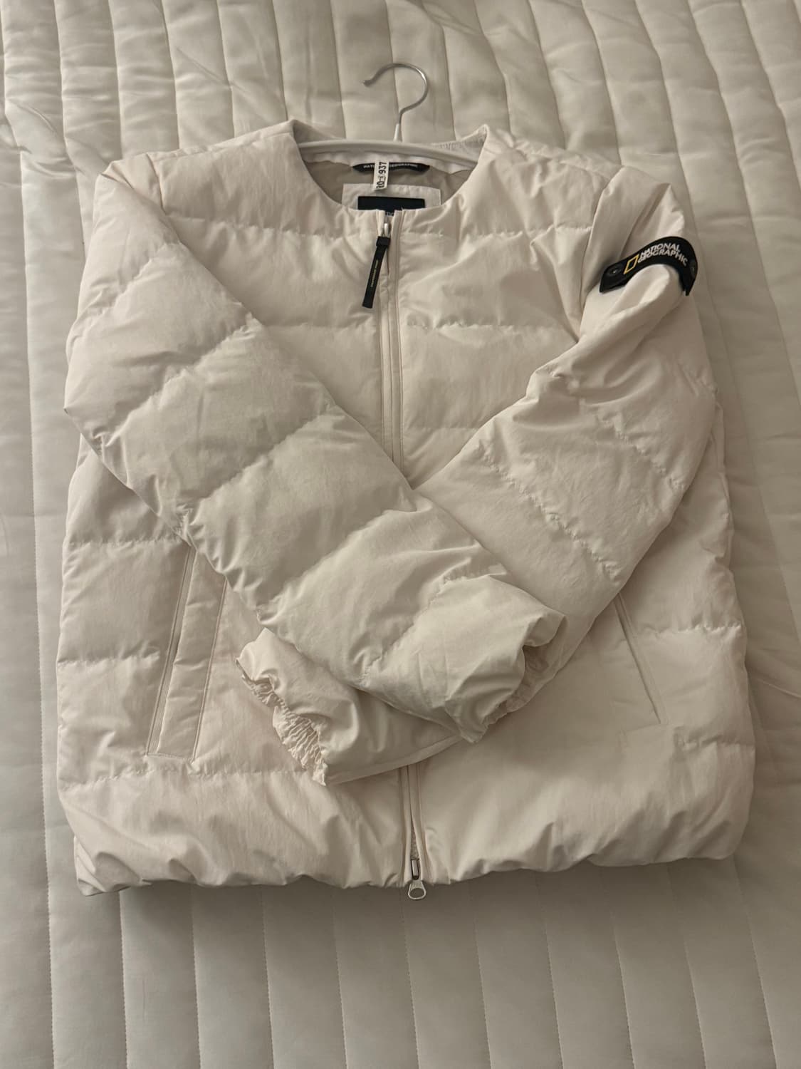 내셔널지오그래픽 경량패딩 화이트s  상품이미지2
