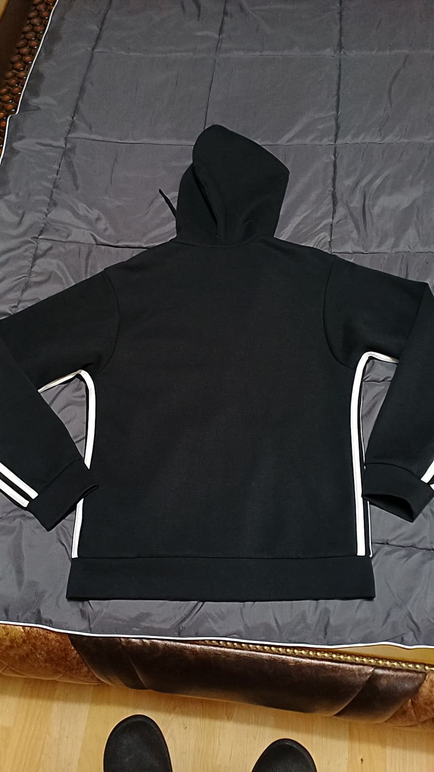 아디다스 후드집업 95 여성77 가슴51 기장66

 상품이미지5