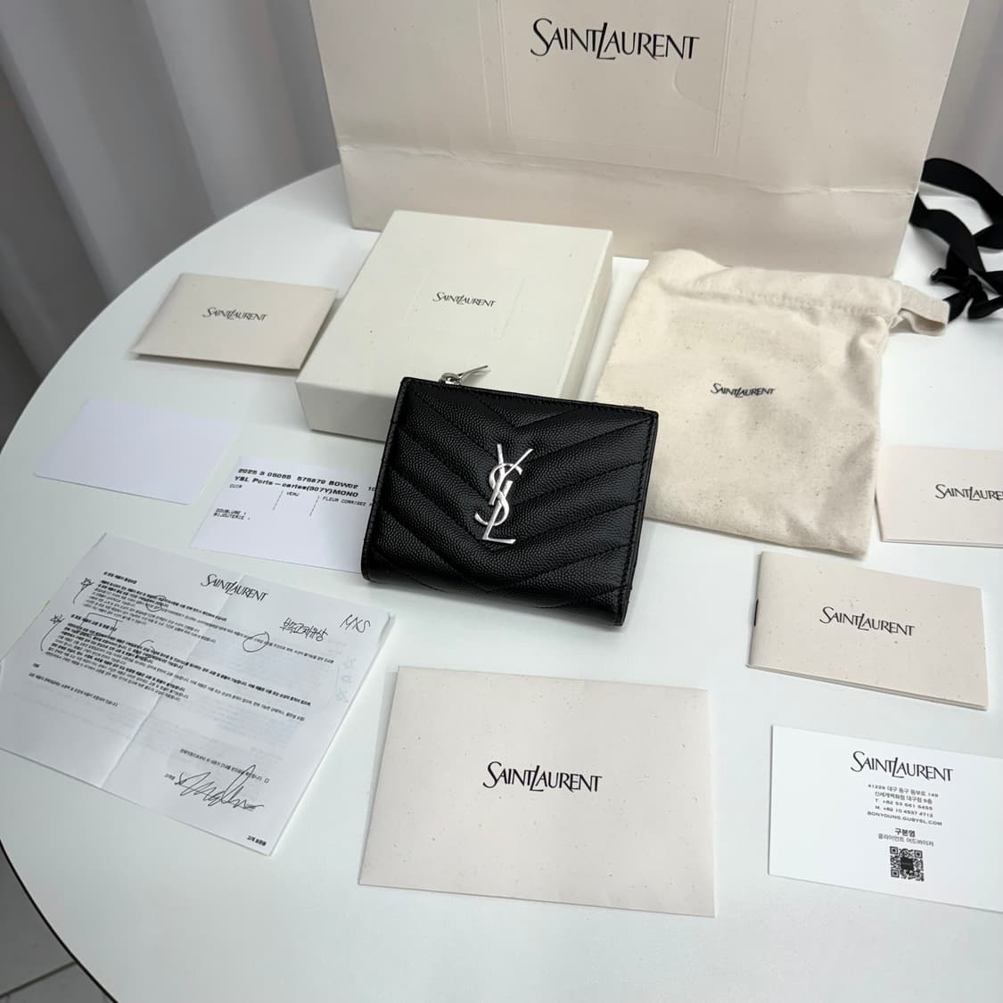 [25년 신상] 생로랑 그랑 드 뿌드르 반지갑 상품이미지2