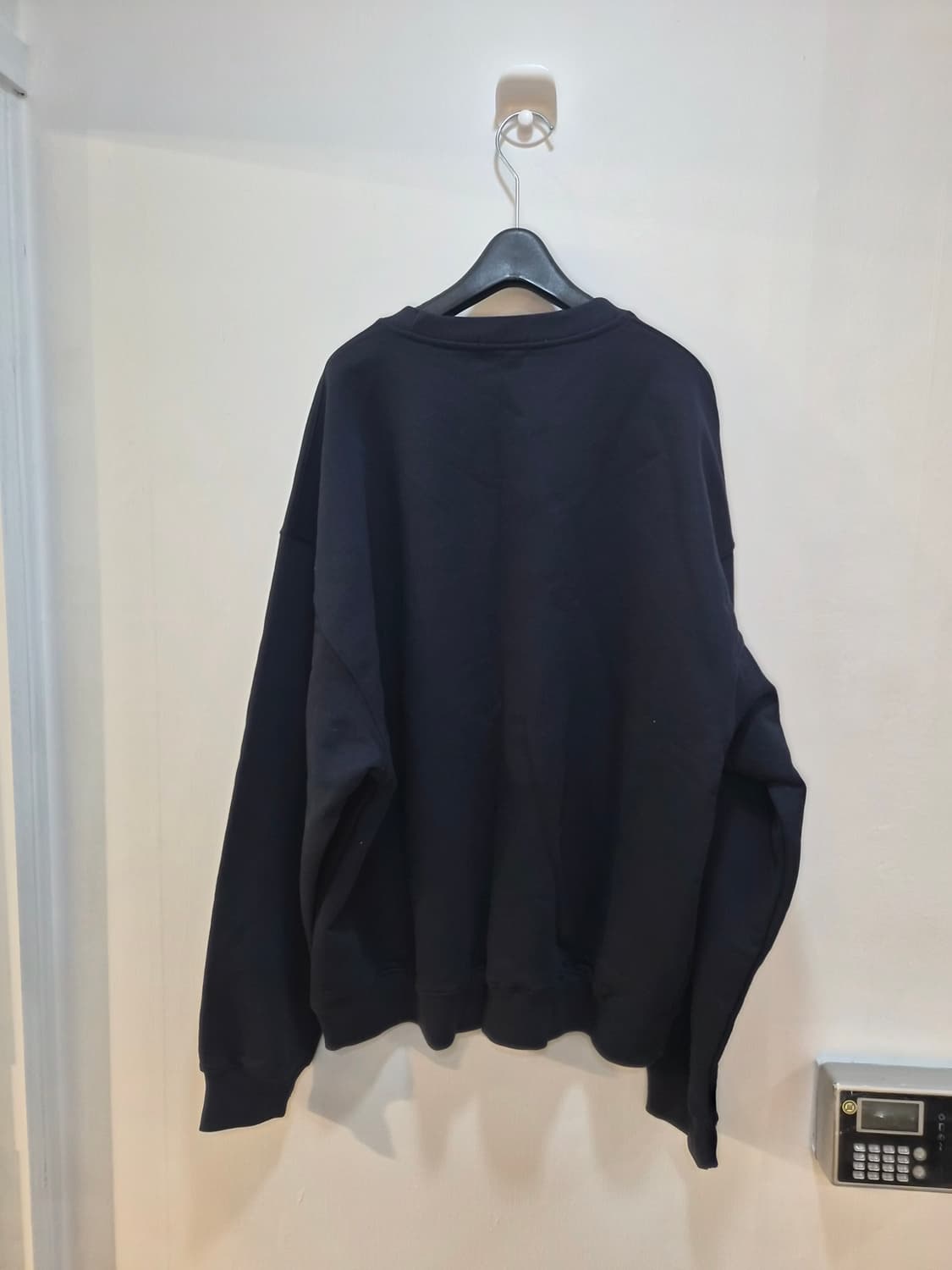 새제품 XL) LOKWARD 오버핏 맨투맨 팝니다 상품이미지2