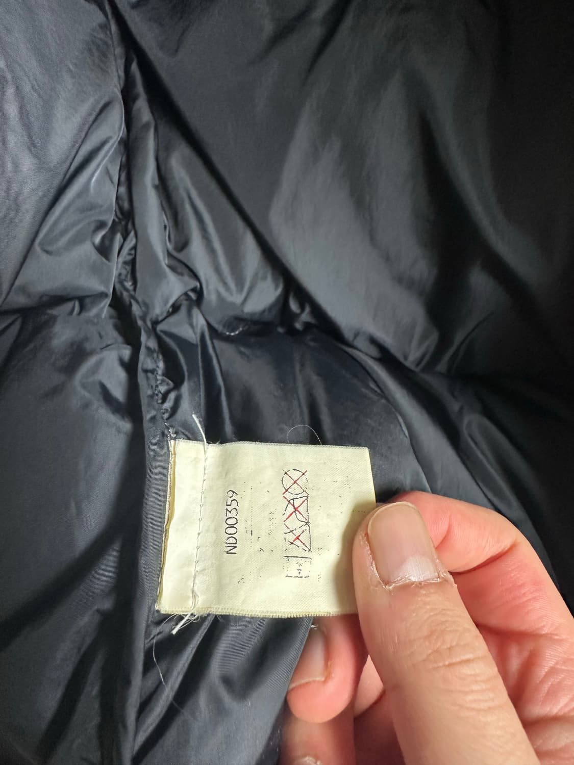 NORTHFACE 노스페이스 차콜 중앙 로고 조끼 패딩 상품이미지8