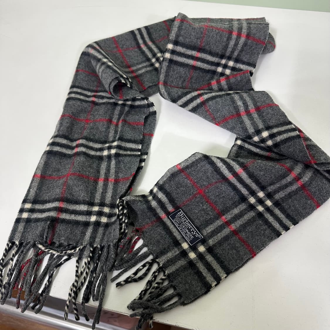 OS 버버리 그레이 노바체크 캐시미어 쁘띠 머플러 상품이미지2