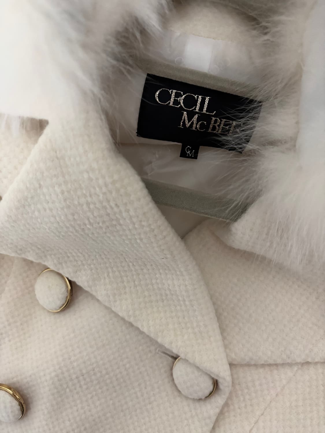 세실맥비 금장 아이보리 퍼 코트 /달천히메갸루스나계걸리양산형양지뢰 상품이미지3