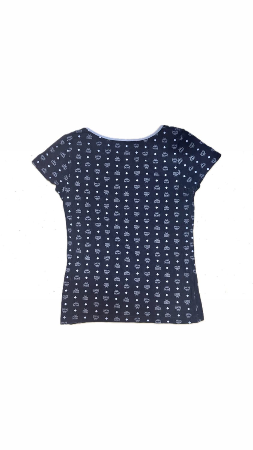 MCM 빈티지 클래식 로고 반팔 브이넥 티셔츠  상품이미지5