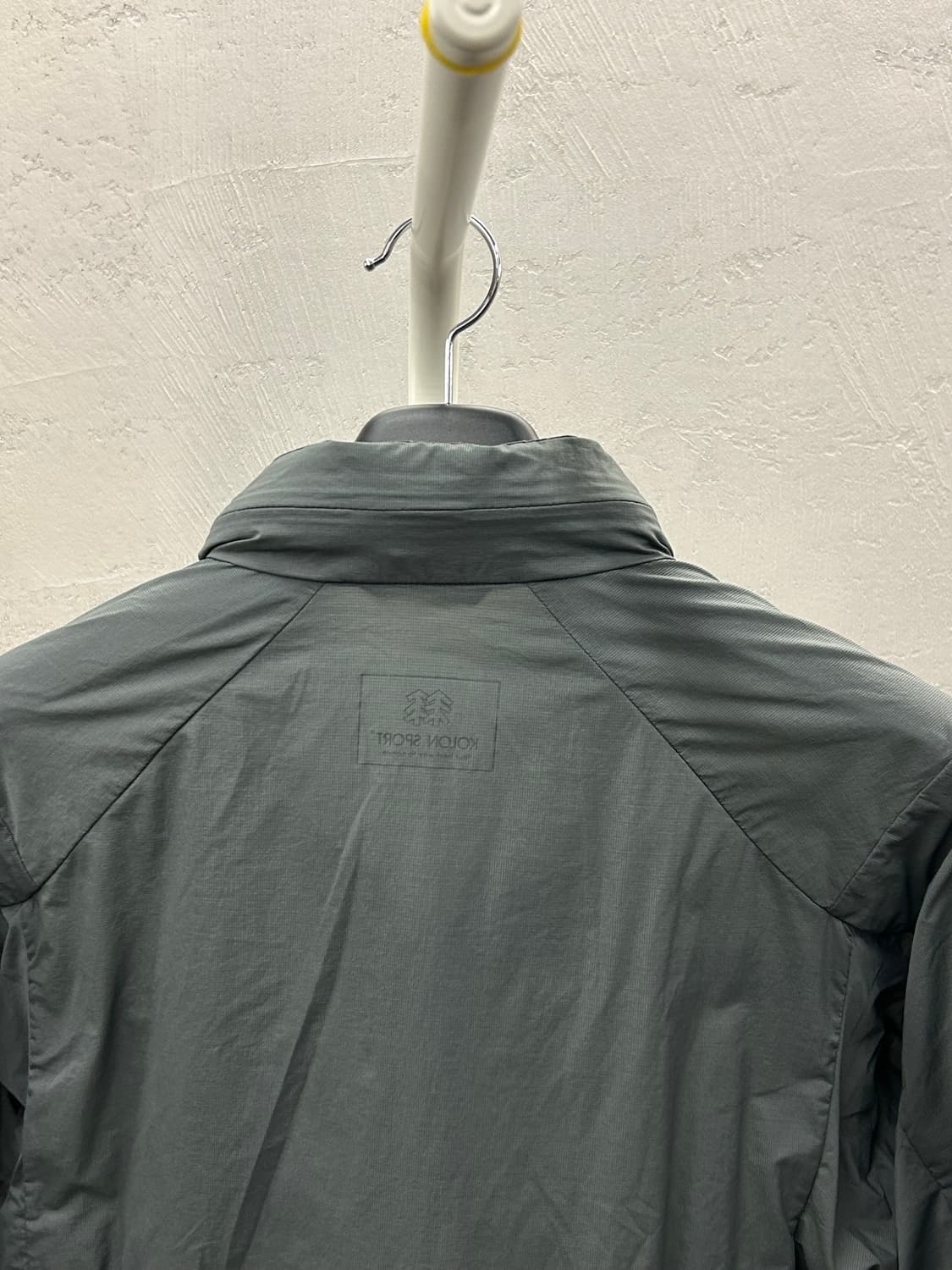 코오롱 스포츠 그레이 남성 바람막이 자켓 상품이미지3