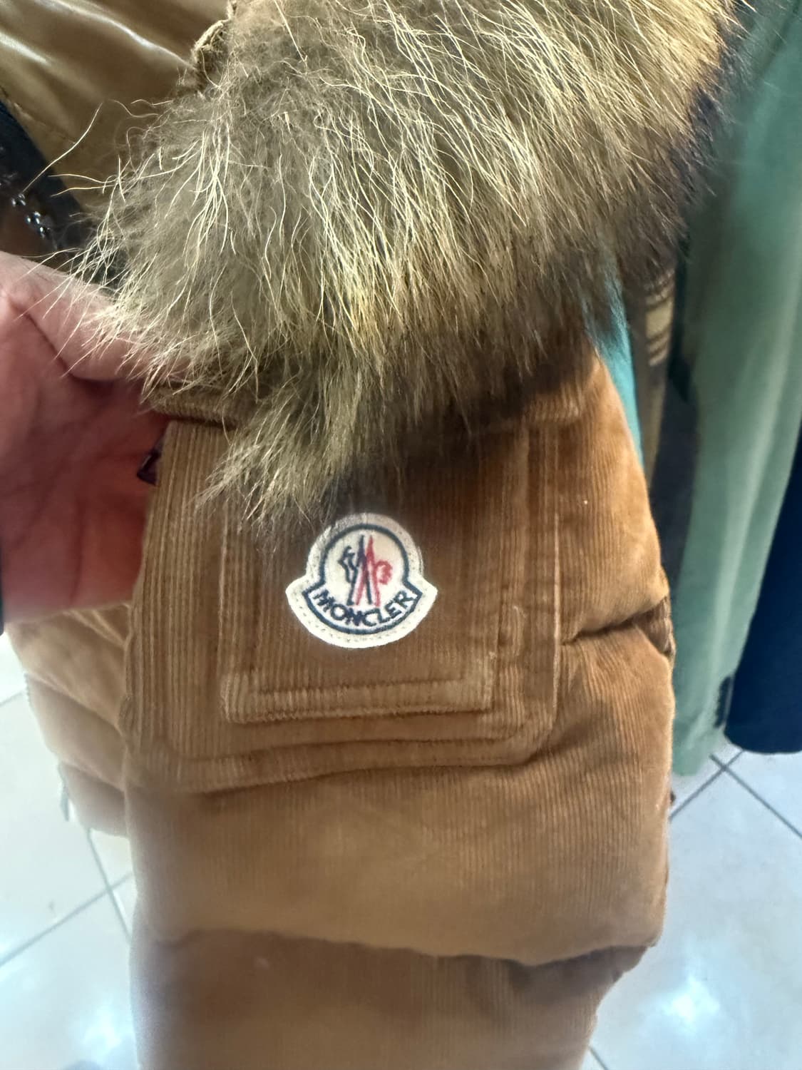 1/95 정품 몽클레어 RIVAS 패딩 팝니다 상품이미지8
