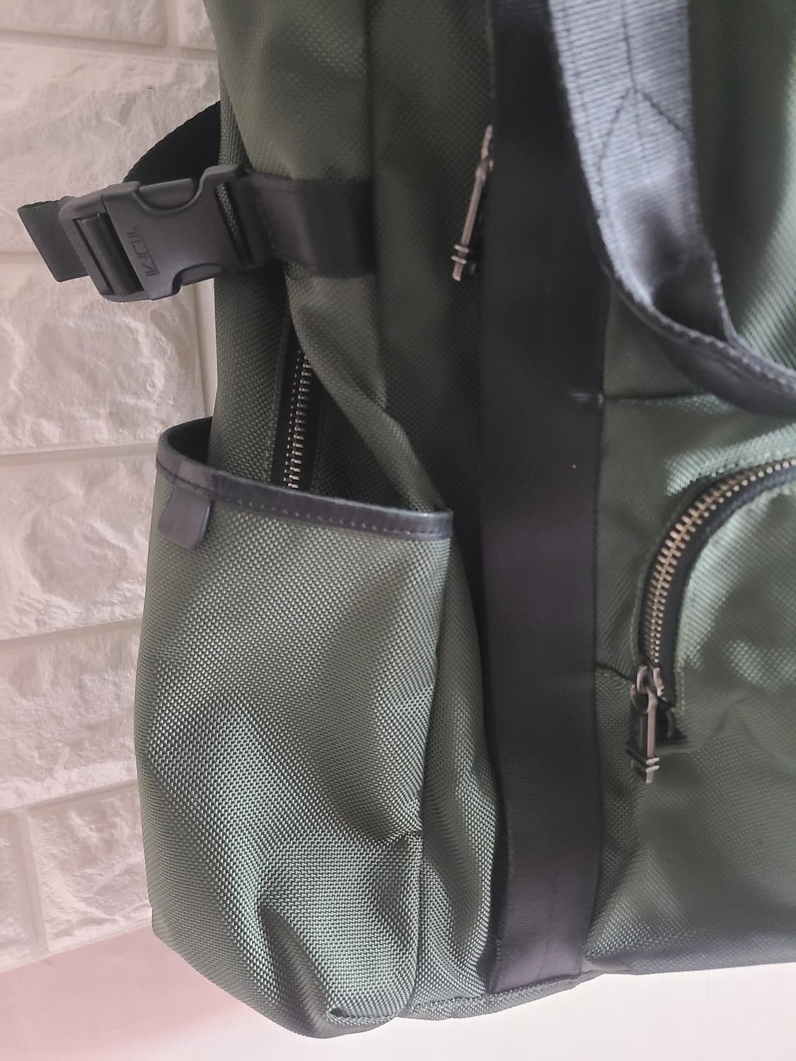 투미 르준 알파브라보 백팩 카키 상품이미지4