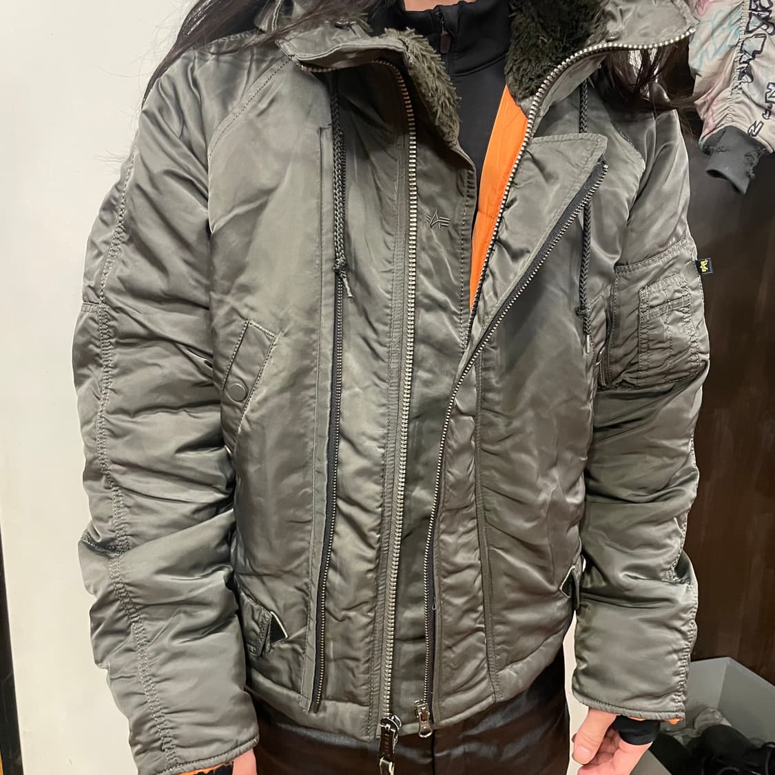 알파인더스트리 리메이크 크롭봄버 L 상품이미지5