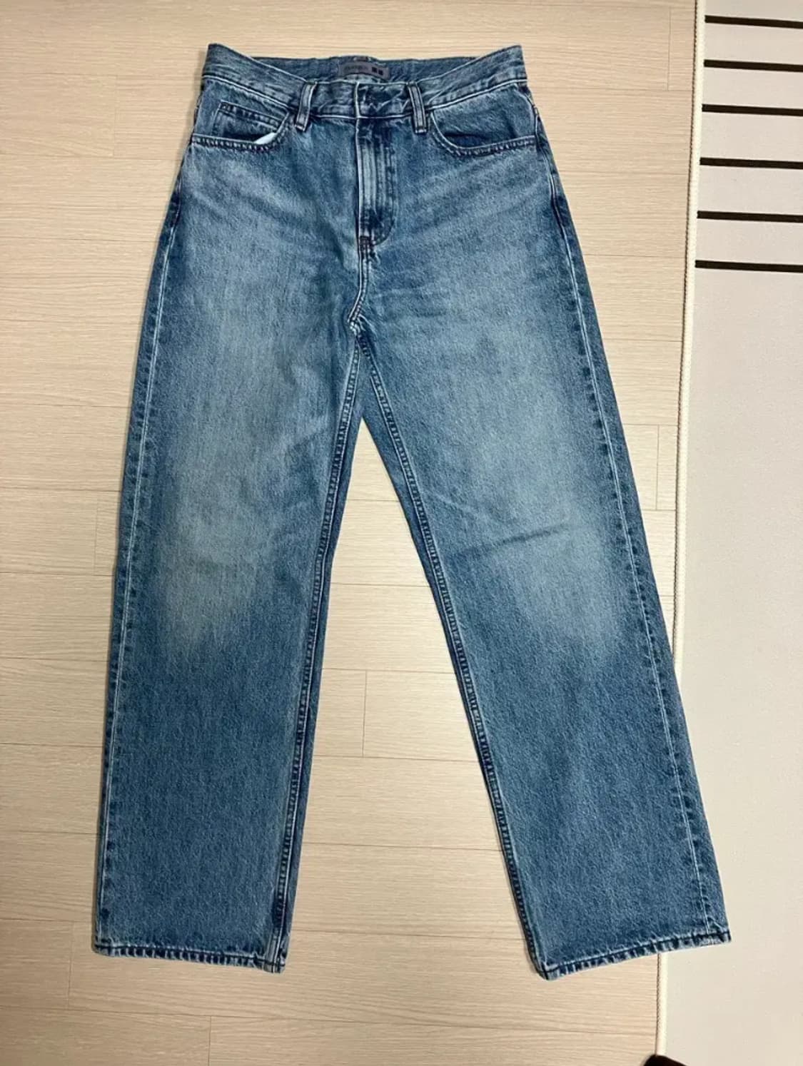 [29] 유니클로 jw앤더슨 스트레이트 진 상품이미지1