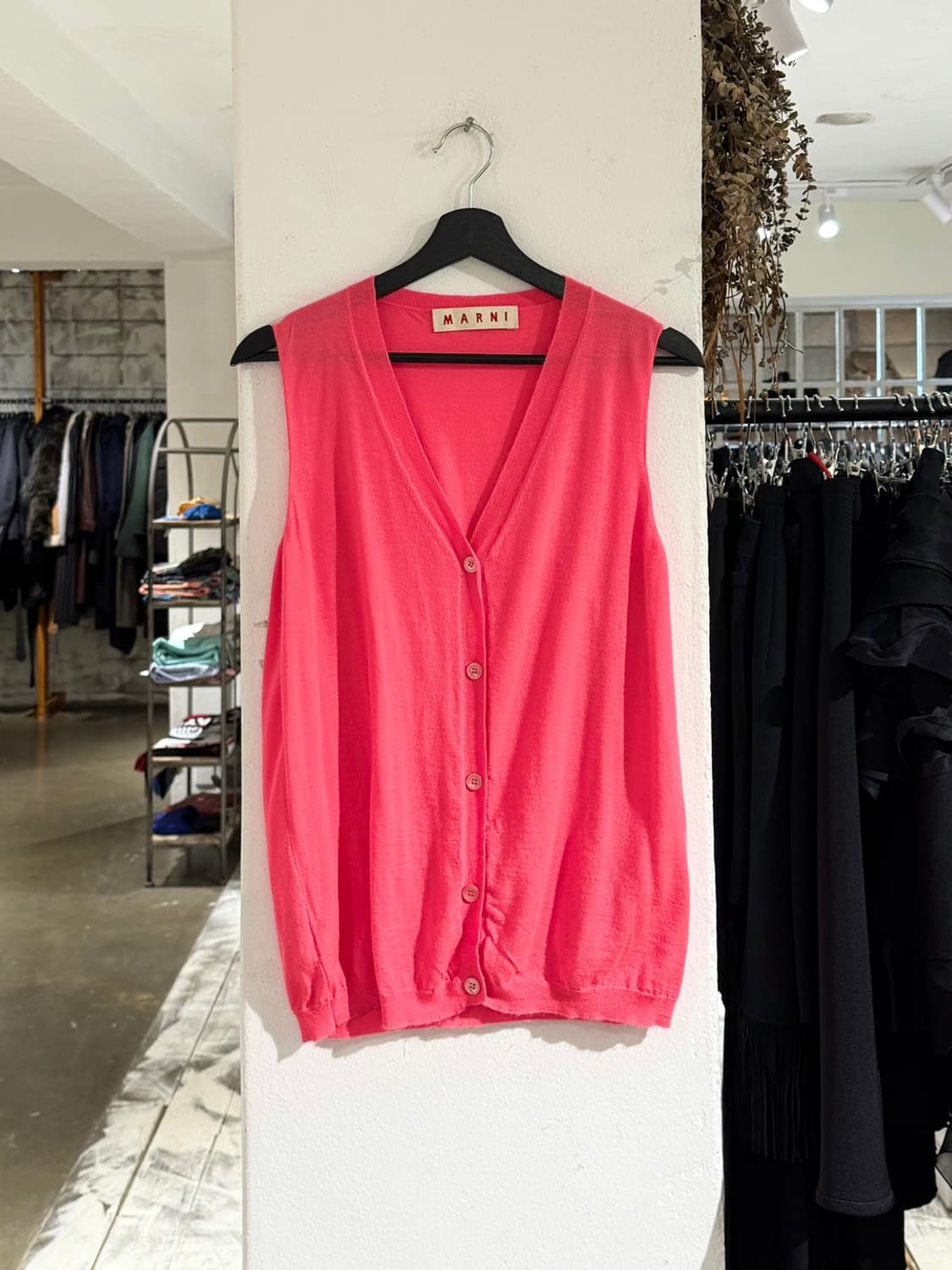 마르니 코랄핑크 브이넥 니트 베스트 상품이미지1