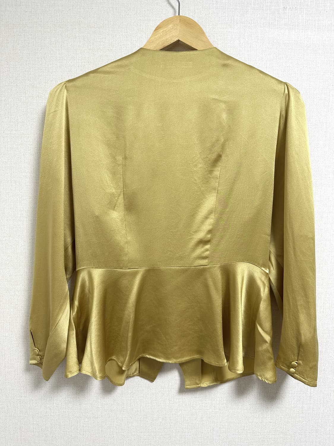 퍼프 골드 블라우스(실크100) 상품이미지7