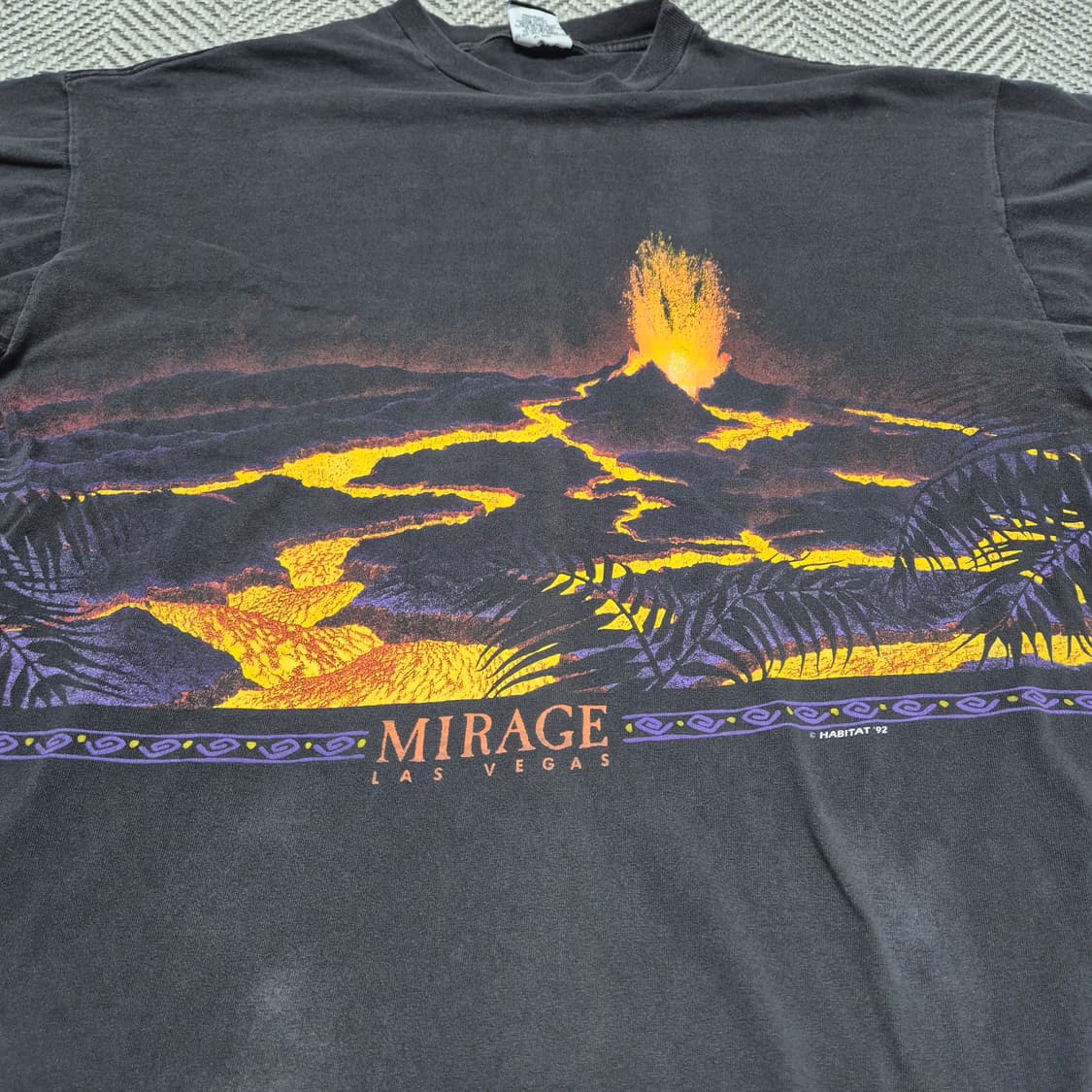 90s 미라지 볼케이노 싱글스티치 티셔츠 (XL) 상품이미지4
