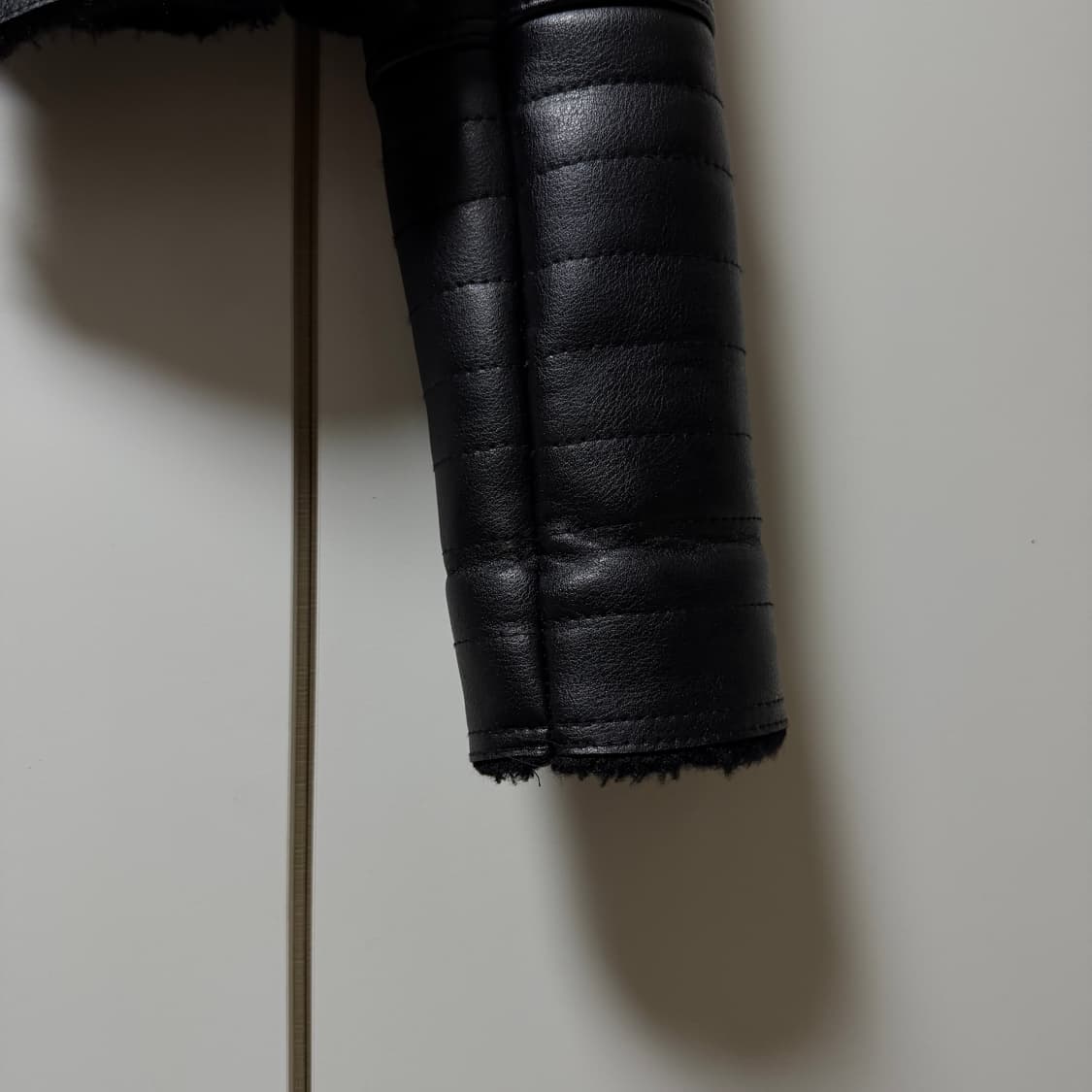 블랙 하이넥 퍼 카라 크롭 무스탕 자켓 상품이미지6