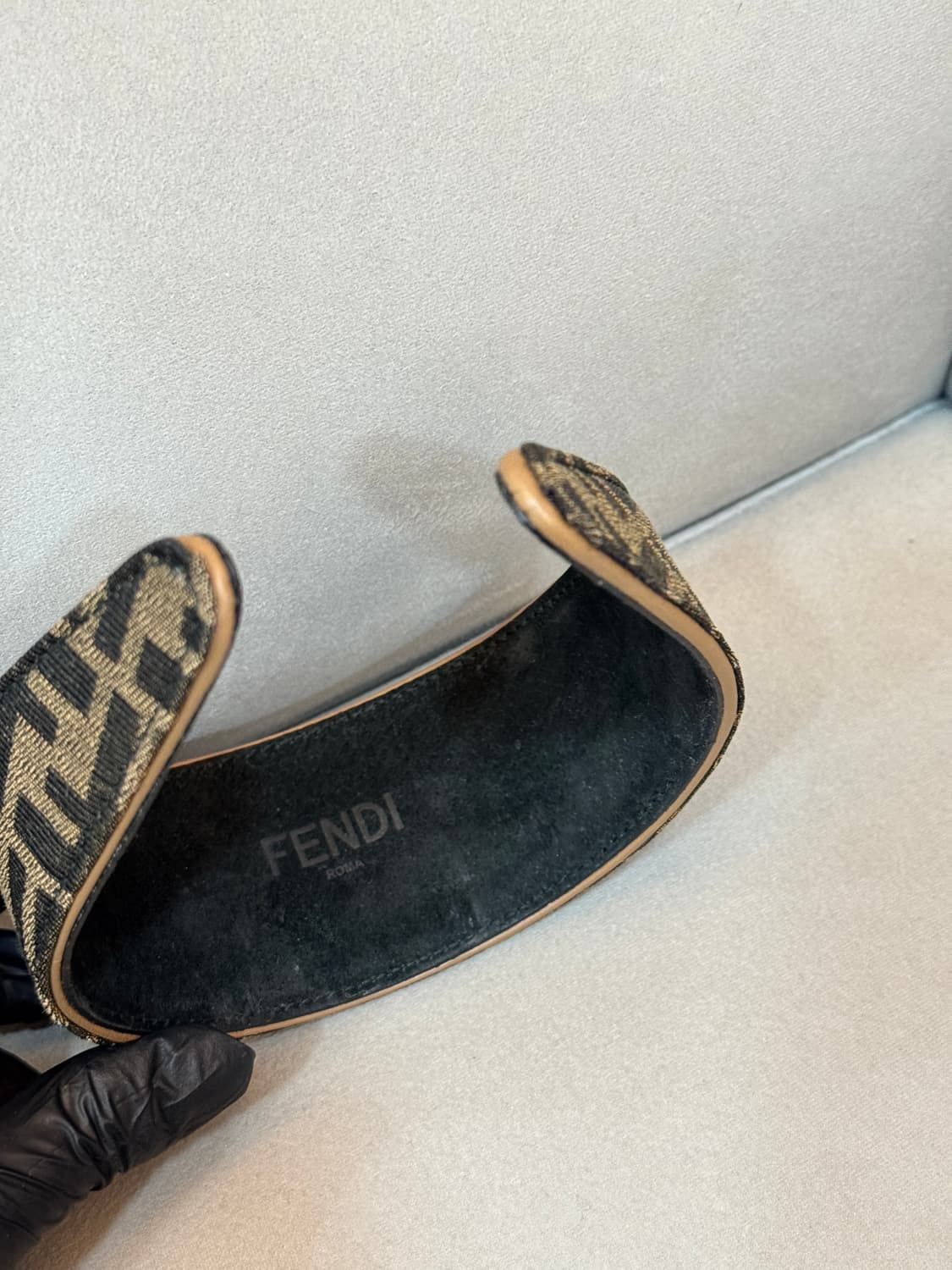 새상품급 펜디 자카드 헤어밴드  상품이미지2