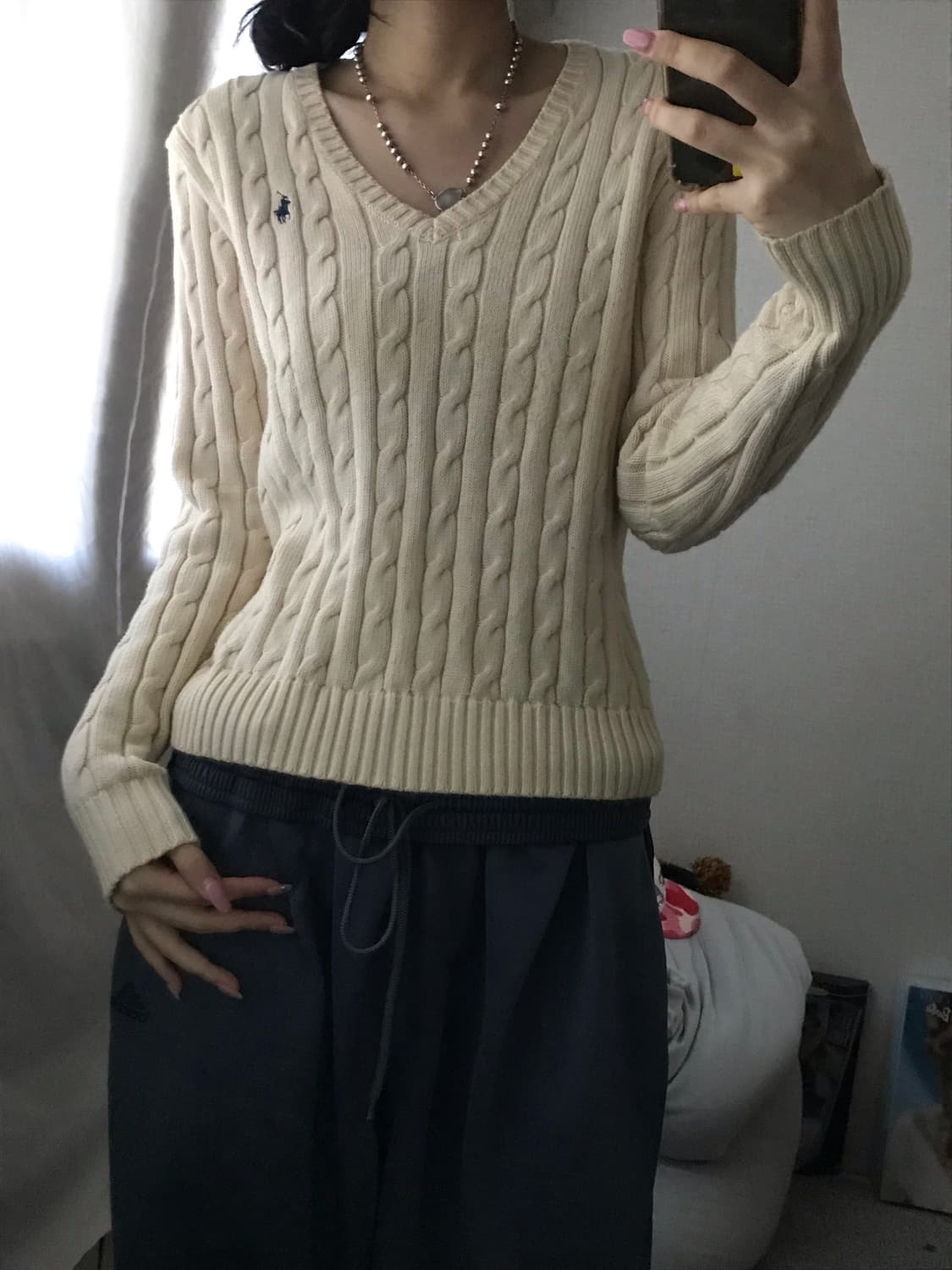 폴로 아이보리 브이넥 케이블 니트 상품이미지2