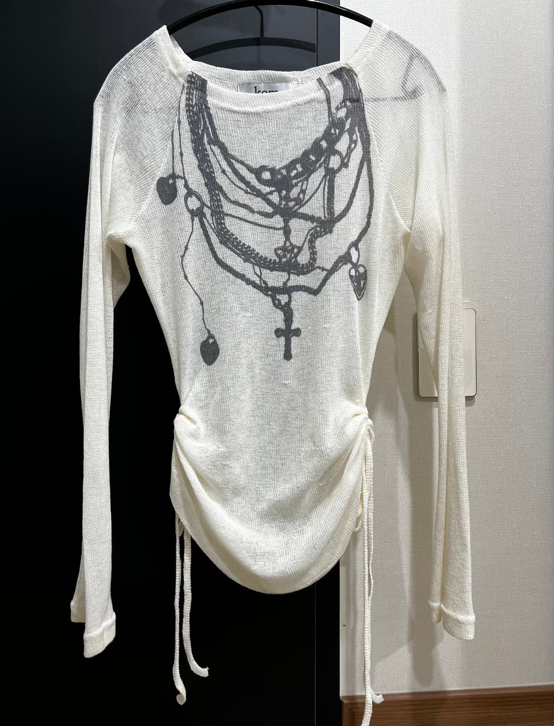 셔링 프린팅 긴팔 티셔츠 상품이미지1