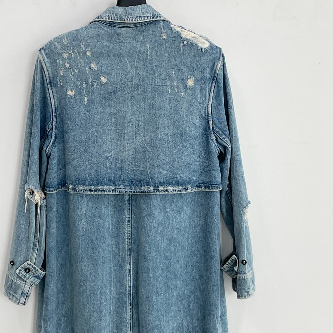 알렉산더왕 데미지 디테일 데님 맥시 코트 상품이미지5