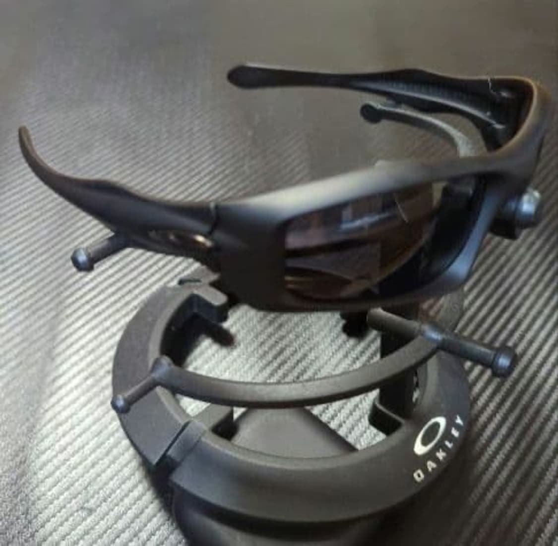 오클리 몬스터팝 매트블랙/다크그레이 상품이미지4