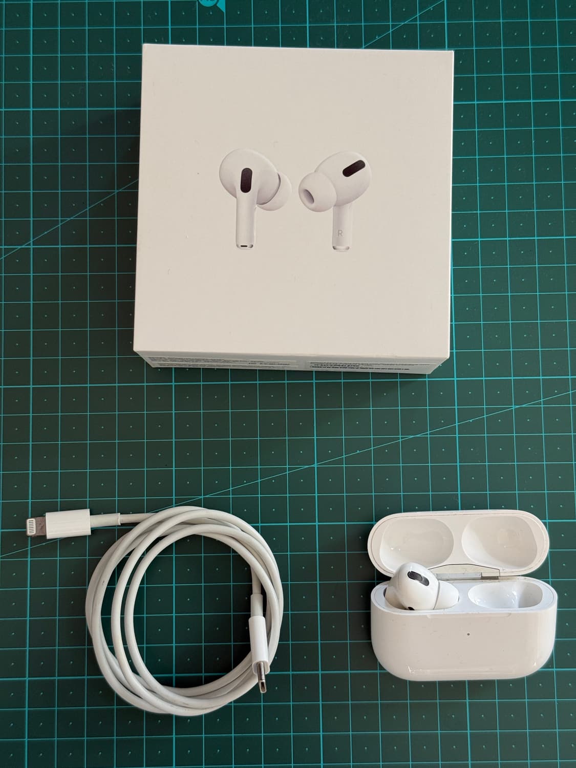 애플 에어팟 프로 1 세대  (왼쪽 이어폰과 케이스) 상품이미지1