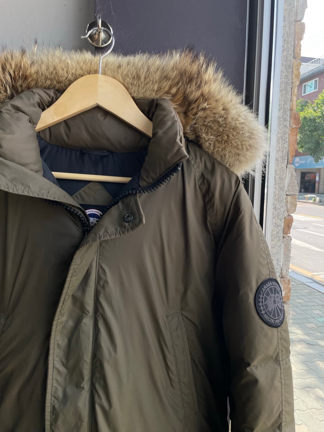 S/ 캐나다구스 YUKON 블랙라벨 나일론 후드퍼 패딩점퍼 상품이미지3