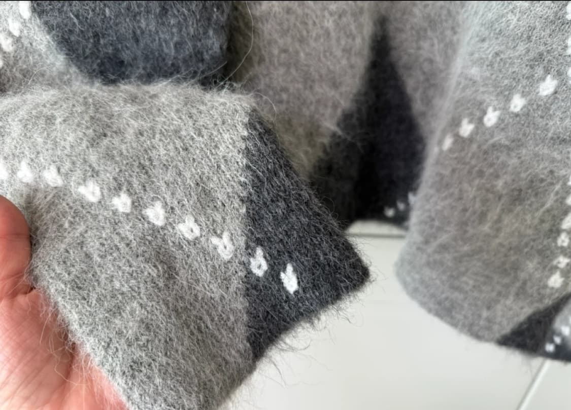 캐시미어 라쿤 아가일 니트 상품이미지3