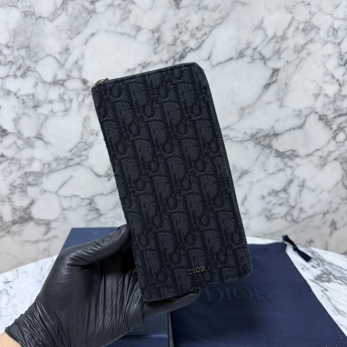 디올 오블리크 지퍼돌이 장지갑 신형
블랙 상품이미지2