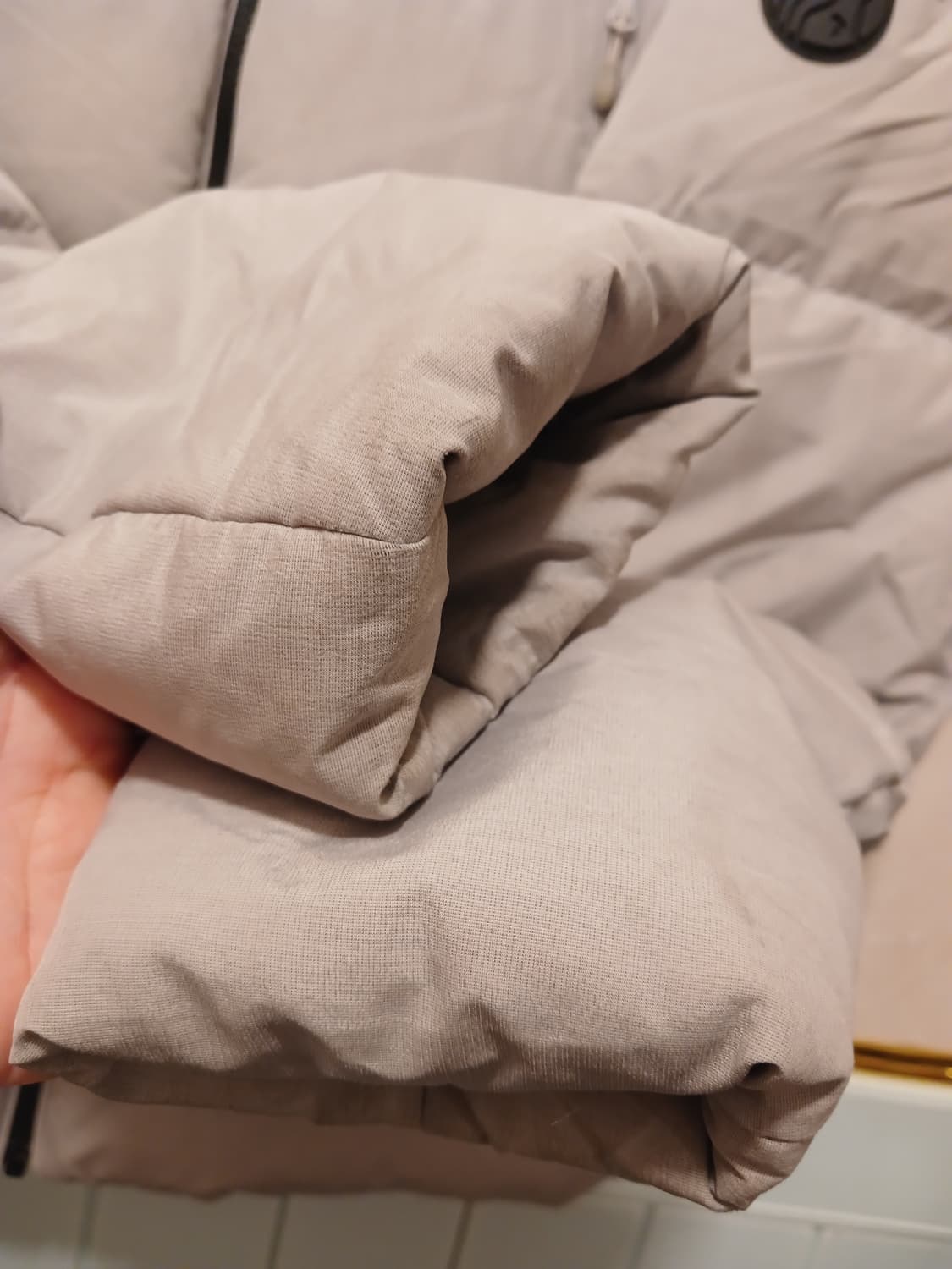 디스커버리 정품 남성 패딩 105 사이즈 상품이미지5