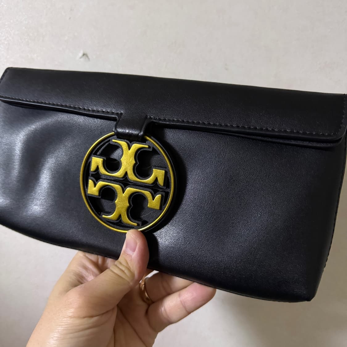 토리버치 로고 여성 클러치백 상품이미지2