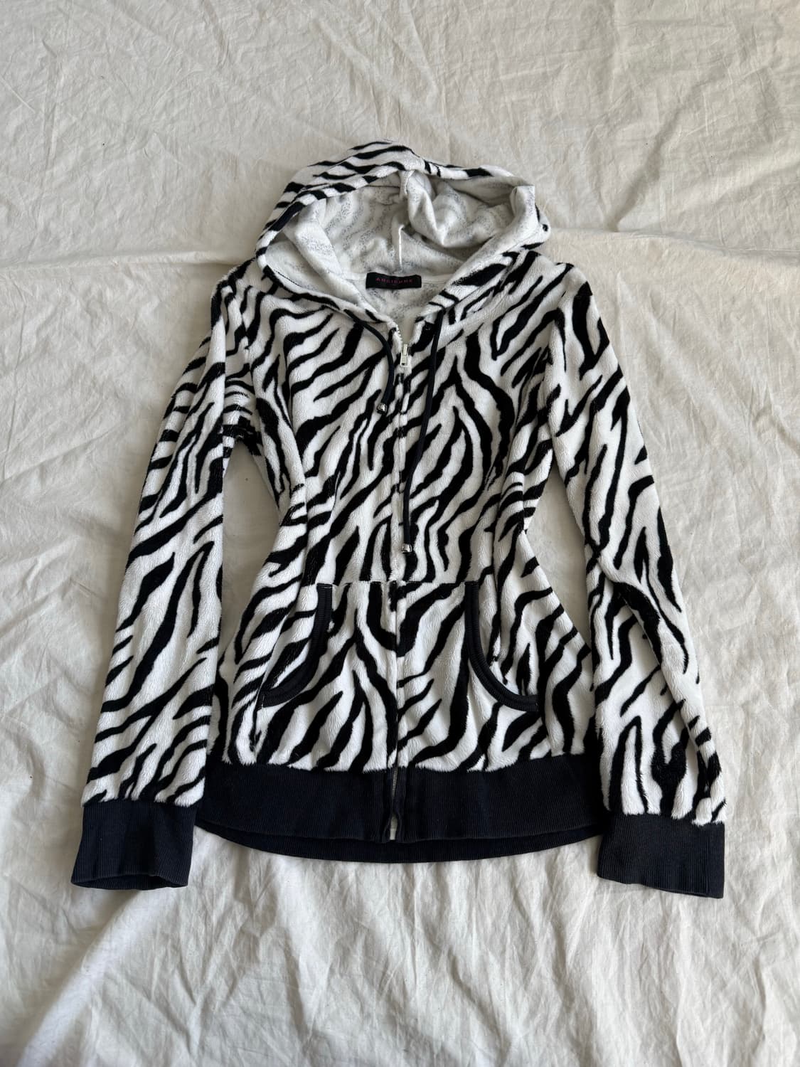 블랙 갸루 펑크 나나펑크 지브라 퍼 후드집업 상품이미지1