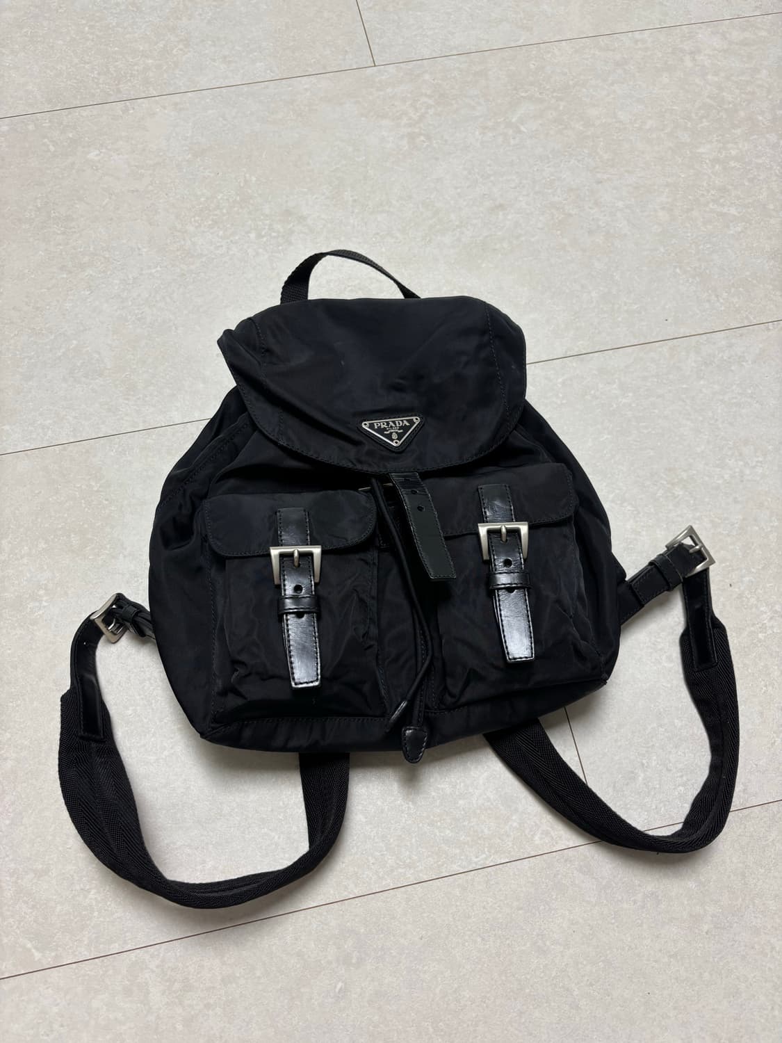 정품 프라다 블랙 나일론 백팩 스몰 상품이미지1