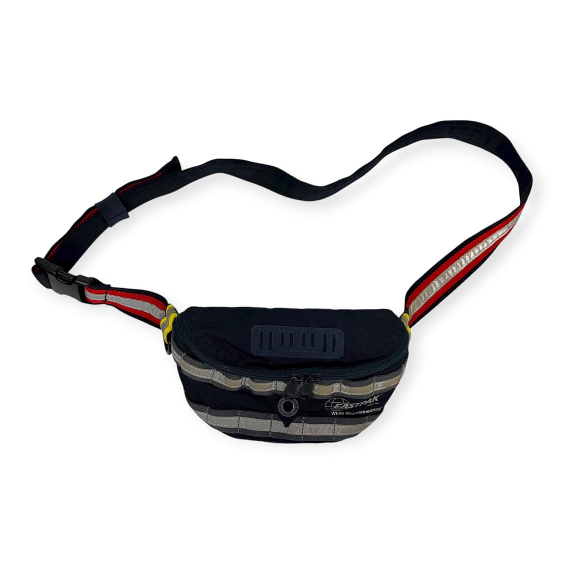 이스트팩 화이트마운티니어링 힙색 웨이스트백 가방 상품이미지1