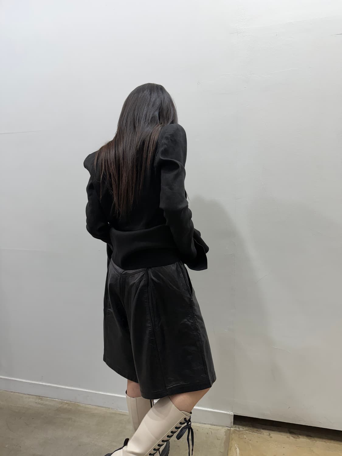 레더 디테일 와이드 숏팬츠 상품이미지8
