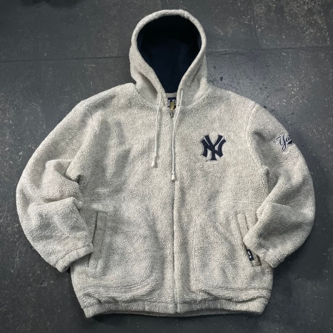 100 MLB 올드스쿨 양키즈 뽀글이 후리스 상품이미지1