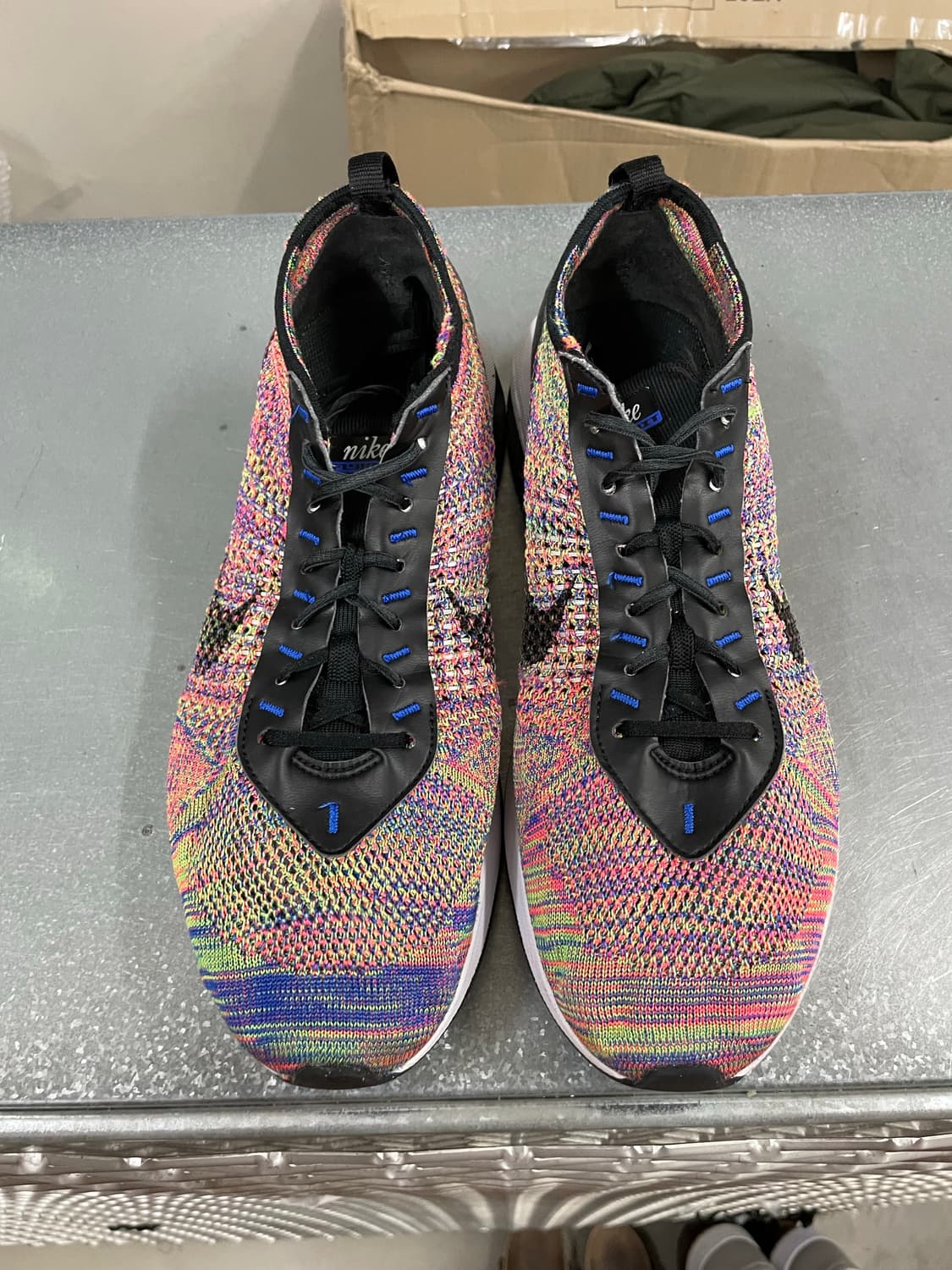 나이키 에어맥스 플라이니트 레이서 멀티컬러 290 상품이미지5