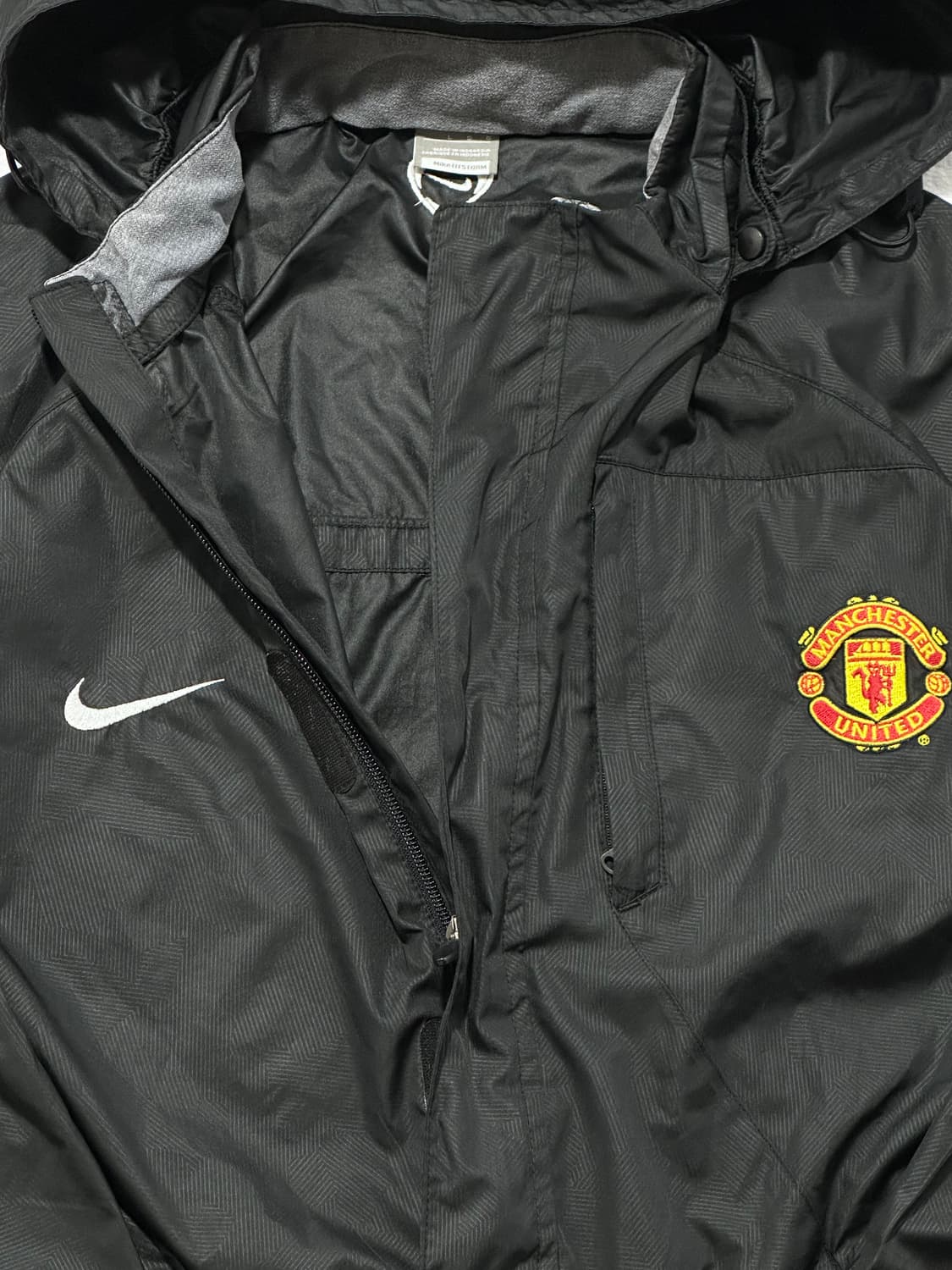 나이키 맨체스터 유나이티드 바람막이 상품이미지2