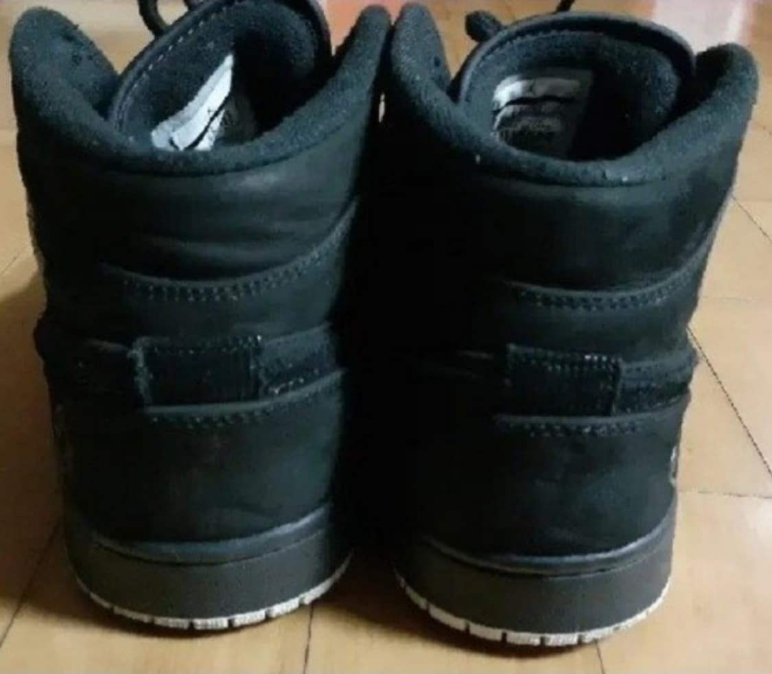 나이키 에어 조던1 미드 "Suit & Sneaers"  상품이미지5