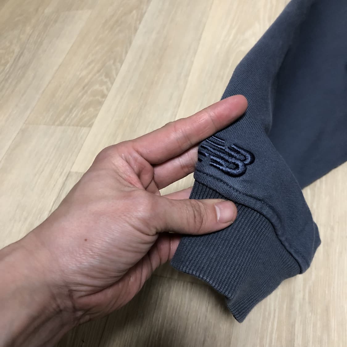 (100) 뉴발란스 New balance ESS 레터링 후드티 세미 오버 상품이미지2