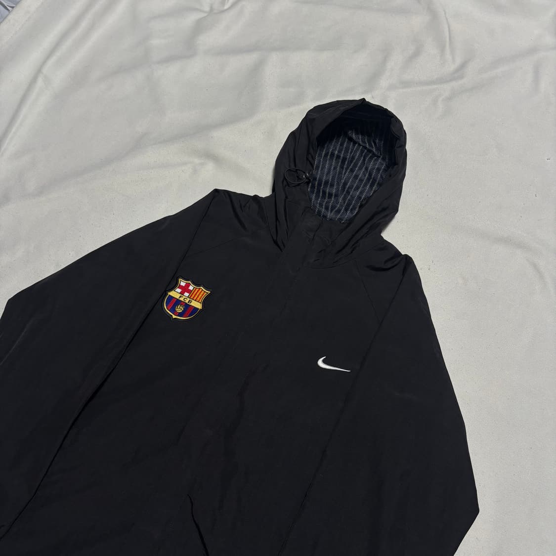 나이키 바르셀로나 블랙 후드 바람막이 상품이미지1