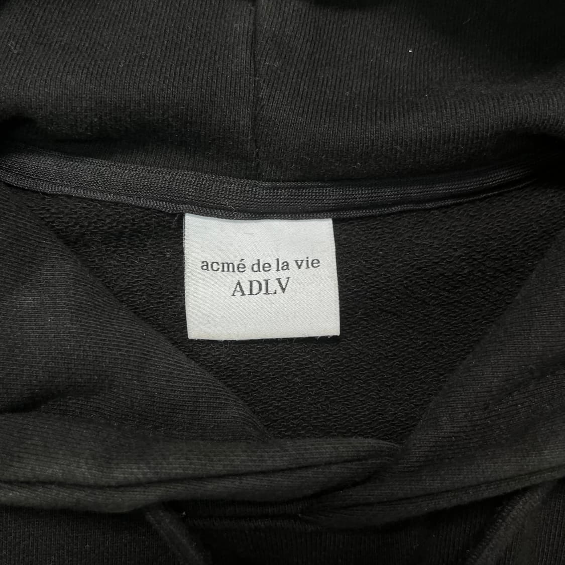 105 아크메드라비 자수로고 후드티 상품이미지4