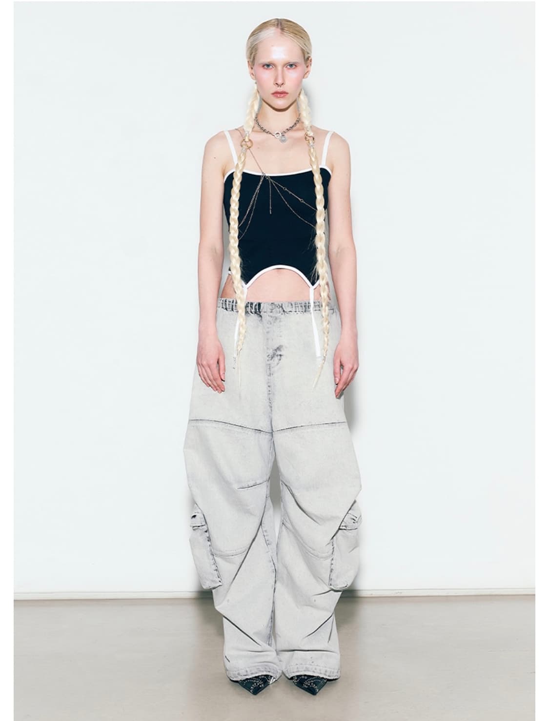 에즈이프캘리 CORSET SLEEVELESS TOP BLACK 상품이미지3