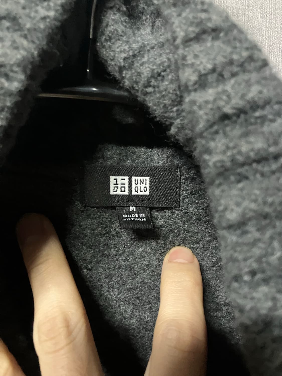 유니클로 수플레얀 스탠드 카라 가디건 다크그레이 m 상품이미지3