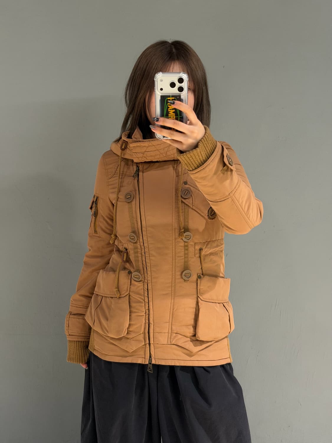 Spiral girl button high-neck jumper 상품이미지1